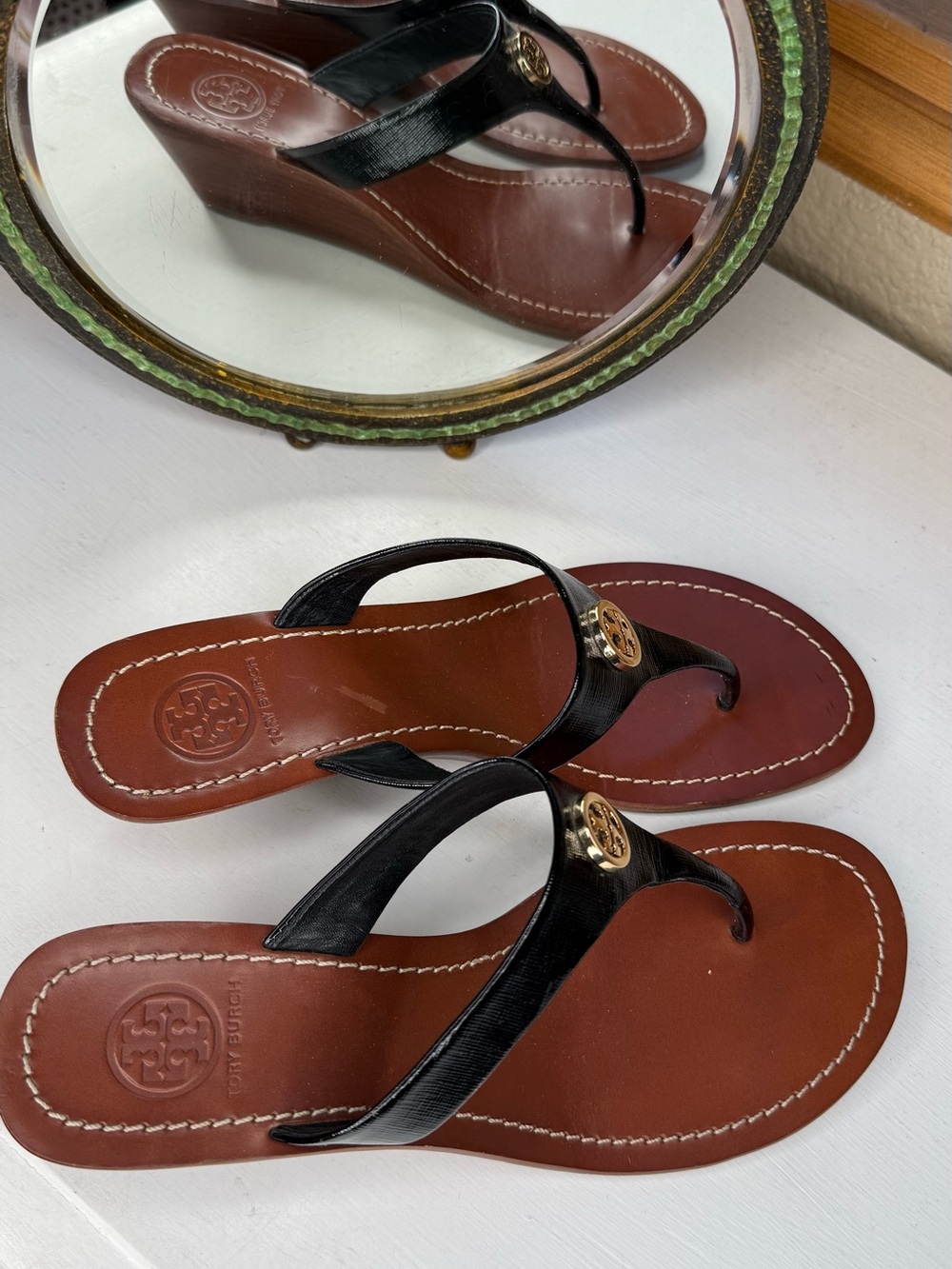 Tory Burch Cameron Black Saffiano Leather T-Strap Wedge Thong Sandals Size 8